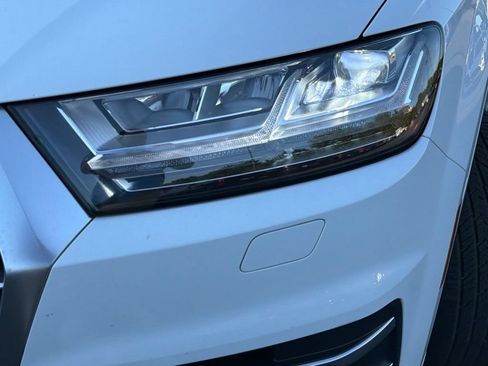 Used 2019 Audi Q7 2.0T Premium w/ Cold Weather Package AWD/4WD image 26