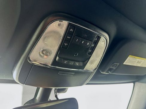 Used 2021 Jeep Grand Cherokee Overland image 35