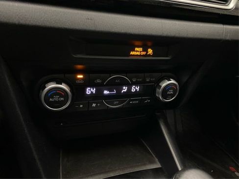 Used 2015 MAZDA MAZDA3 i Touring w/ Technology Package FWD image 32