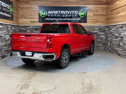 Used 2023 Chevrolet Silverado 1500 LT AWD/4WD image 9