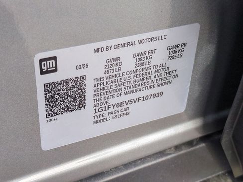 New 2027 Chevrolet Bolt LT w/ Comfort Package FWD image 32