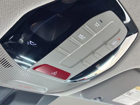 Used 2025 Kia K4 image 31