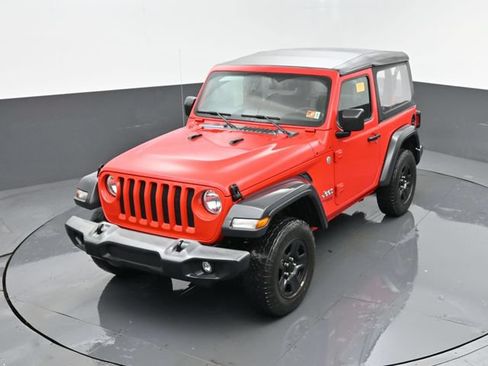 Used 2018 Jeep Wrangler Sport AWD/4WD image 17