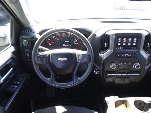 Used 2025 Chevrolet Silverado 2500 W/T AWD/4WD image 41