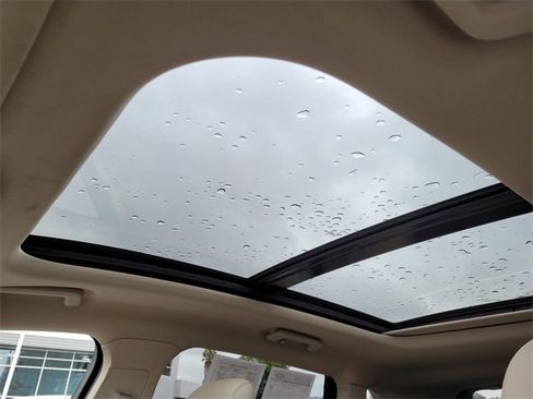 Used 2016 Lincoln MKX Reserve w/ Technology Package image 17