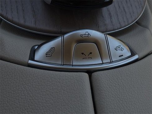Used 2019 Mercedes-Benz E 450 Cabriolet image 26