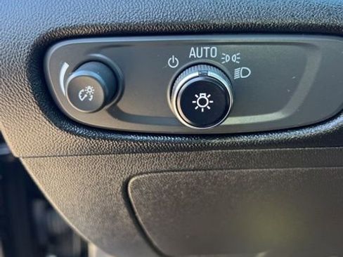 Used 2023 Chevrolet Malibu LT FWD image 11