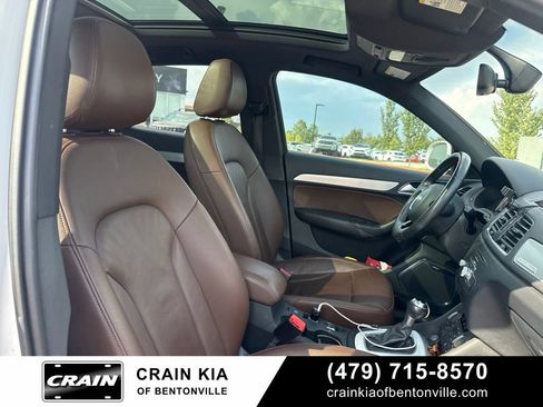 Used 2018 Audi Q3 2.0T Premium Plus w/ Premium Plus Package AWD/4WD image 12