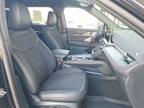 New 2026 Ford Explorer ST AWD/4WD image 18