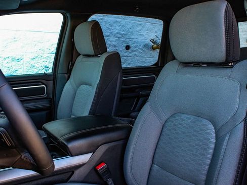 Used 2025 RAM 1500 Big Horn image 30