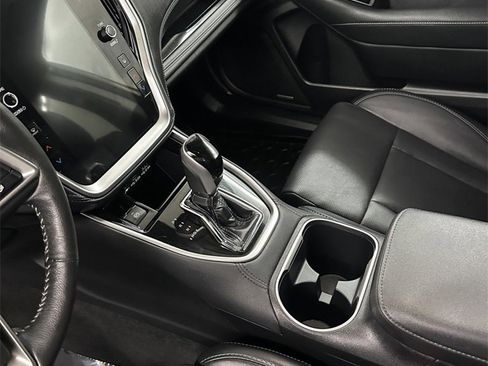 Used 2023 Subaru Outback Limited image 18