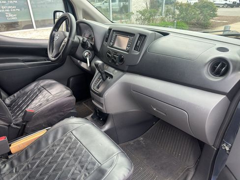 Used 2019 Nissan NV200 SV w/ Navigation Package image 10