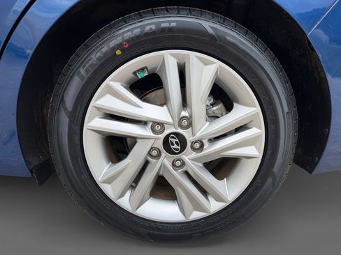 Used 2020 Hyundai Elantra SEL FWD image 11