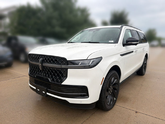 New 2027 Lincoln Navigator L Reserve w/ Jet Appearance Package AWD/4WD image 10