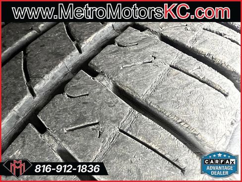 Used 2020 Ford Fusion SE image 10