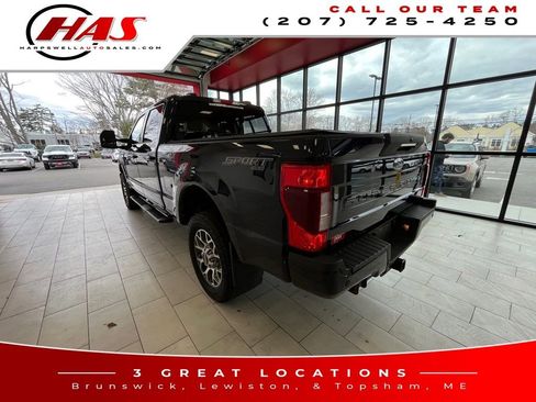 Used 2022 Ford F250 Lariat w/ Lariat Ultimate Package AWD/4WD image 5