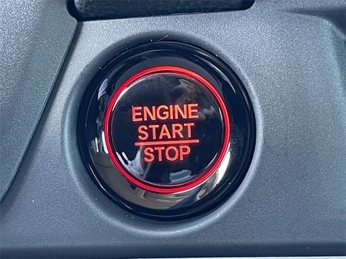 New 2025 Honda Pilot Touring image 21