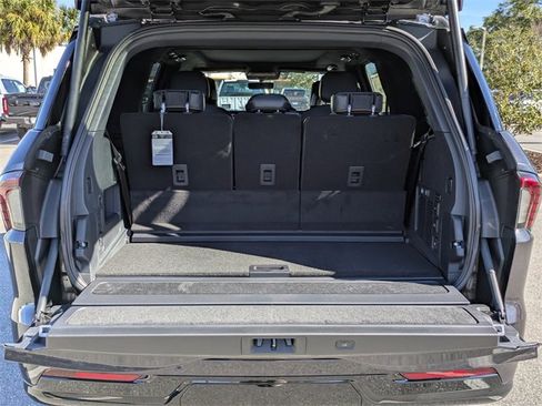 New 2025 Lincoln Navigator Black Label image 12