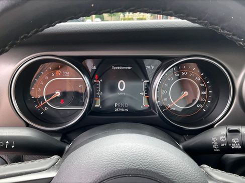 Used 2022 Jeep Wrangler Unlimited Sport AWD/4WD image 25