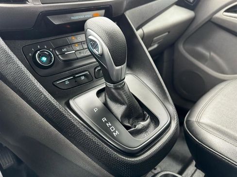 Used 2020 Ford Transit Connect XL FWD image 22