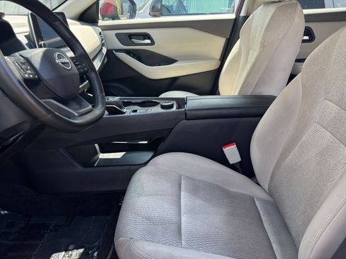 Used 2025 Nissan Rogue SV AWD/4WD image 30