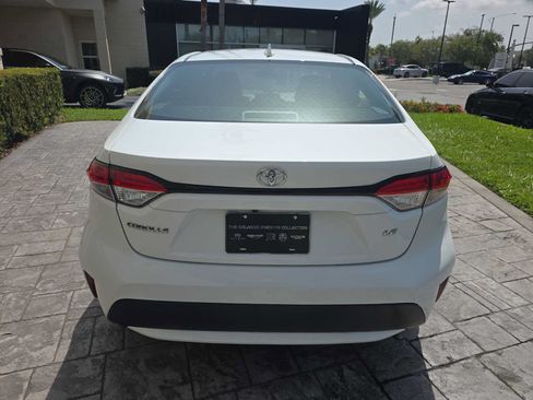 Used 2022 Toyota Corolla LE FWD image 5