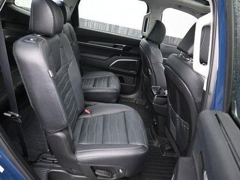 Used 2023 Kia Telluride SX Prestige image 9