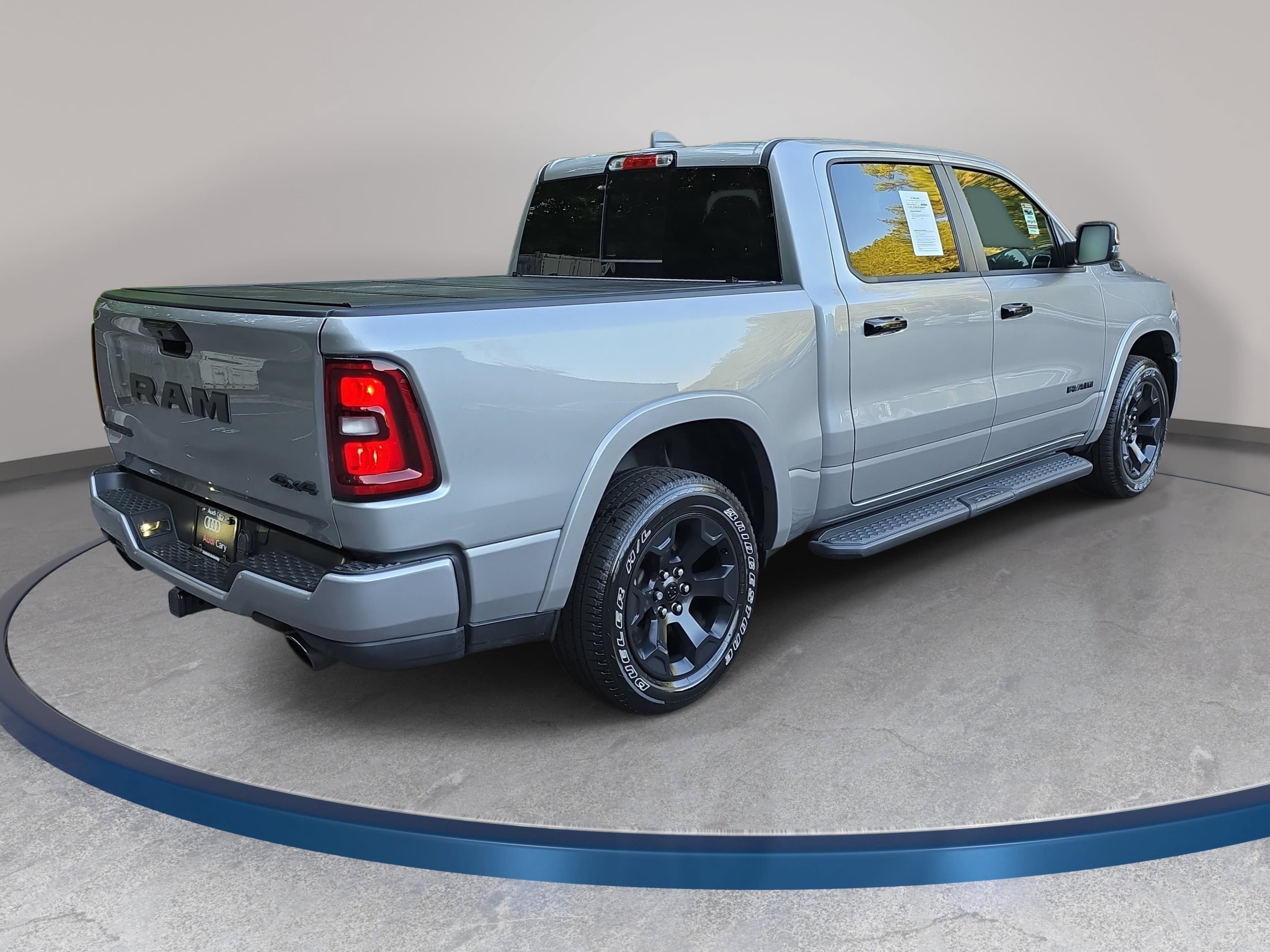Used 2025 RAM 1500 Big Horn AWD/4WD image 5