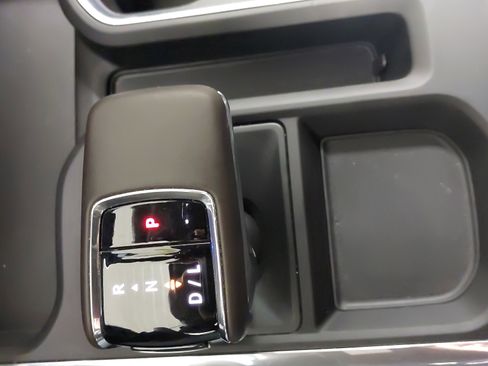 Used 2024 Chevrolet Silverado 1500 LTZ w/ Z71 Off-Road Package image 21