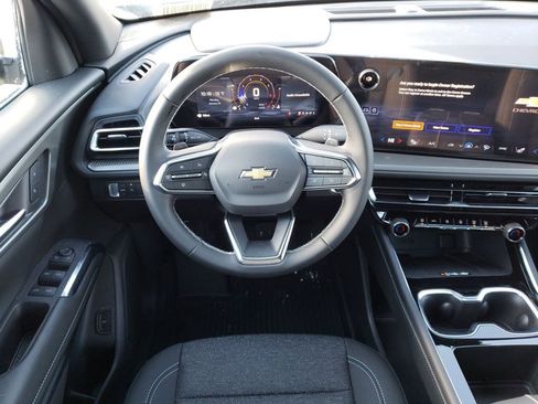 New 2026 Chevrolet Traverse LT w/ LPO, Floor Liner Package image 13