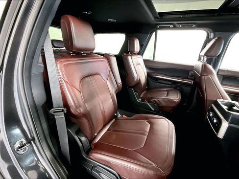 Used 2023 Ford Expedition Limited image 27