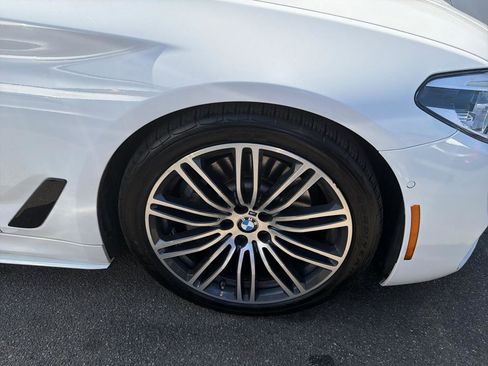 Used 2019 BMW 540i xDrive w/ M Sport Package image 4