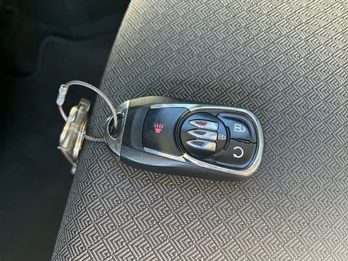 Used 2025 Buick Encore GX Preferred image 18