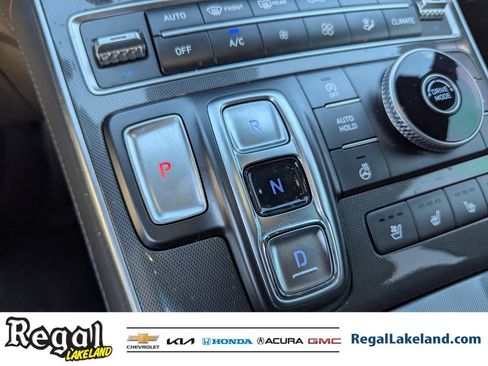 Used 2023 Hyundai Santa Fe Calligraphy image 23