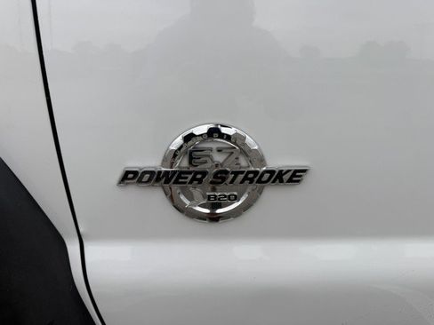 Used 2012 Ford F550 2WD Crew Cab Super Duty w/ Payload Upgrade Pkg image 17