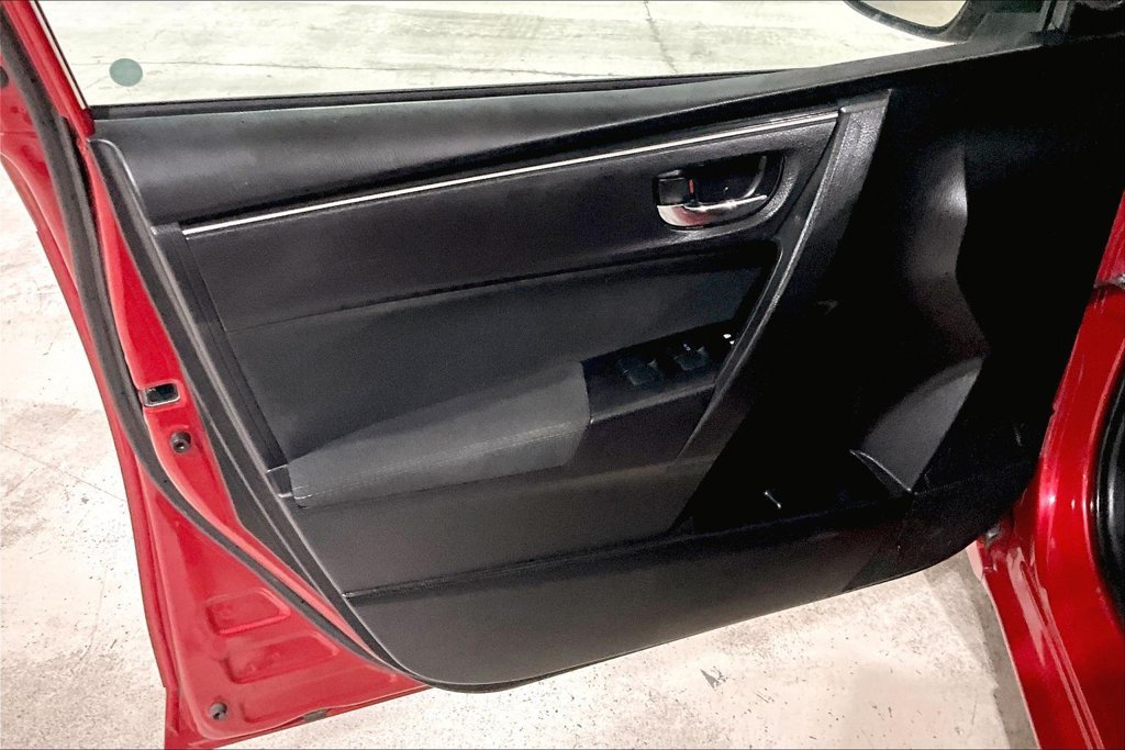 Used 2019 Toyota Corolla LE FWD image 22