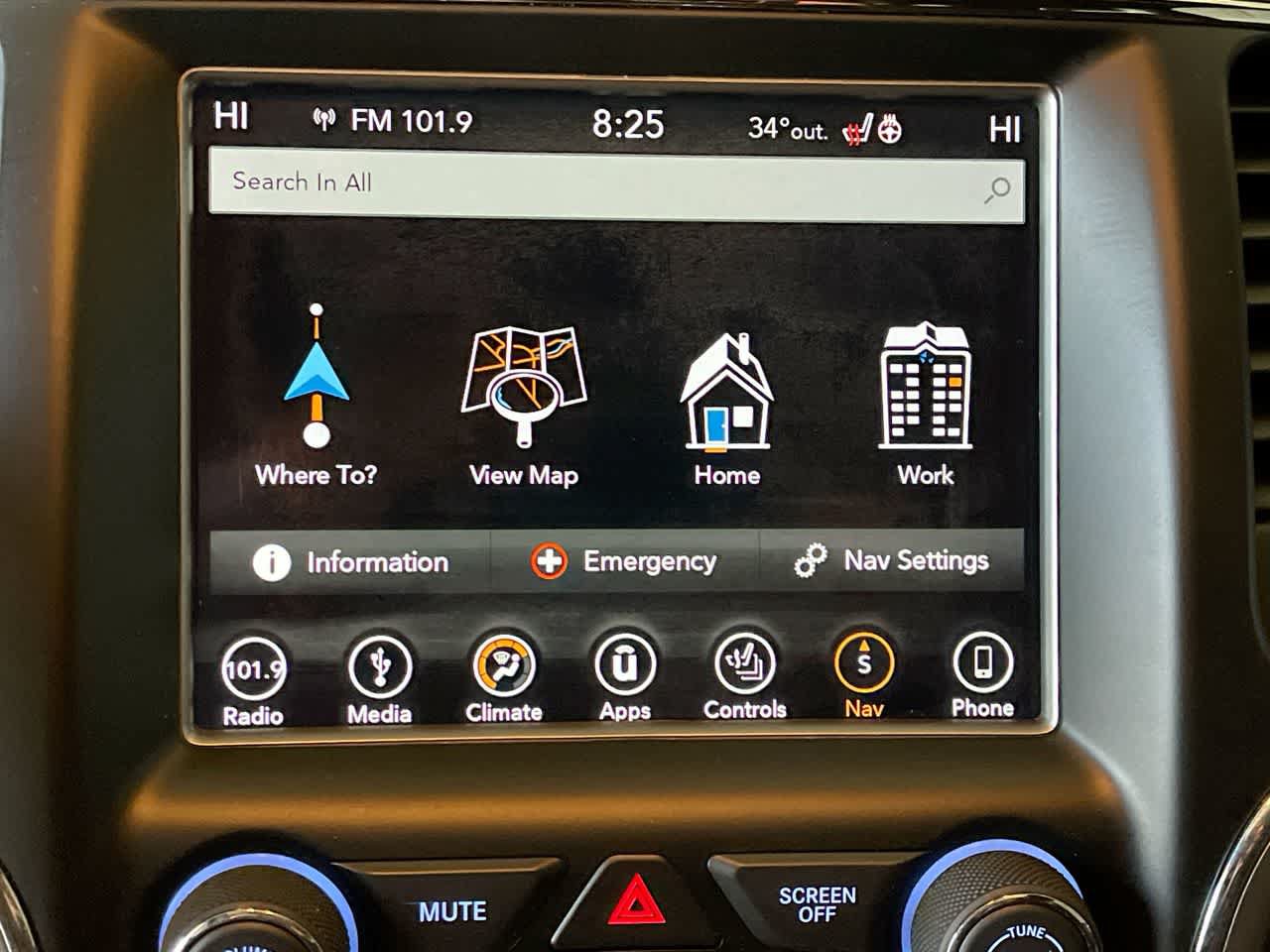 Used 2018 Jeep Grand Cherokee Limited AWD/4WD image 18