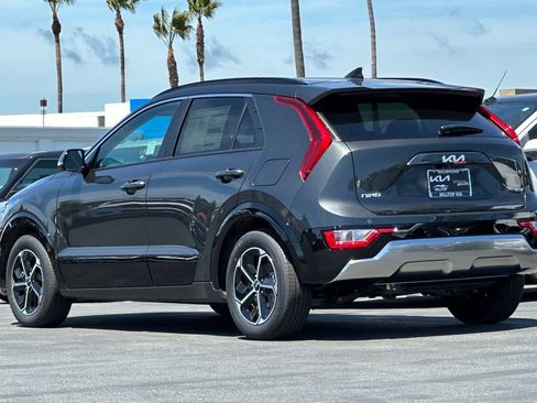 New 2026 Kia Niro FWD image 6