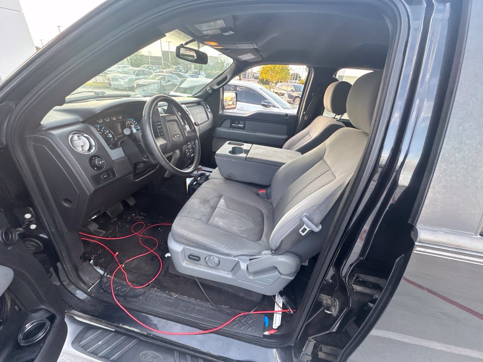 Used 2014 Ford F150 XLT w/ XLT Chrome Package RWD image 7
