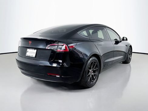 Used 2018 Tesla Model 3 Mid Range RWD image 4