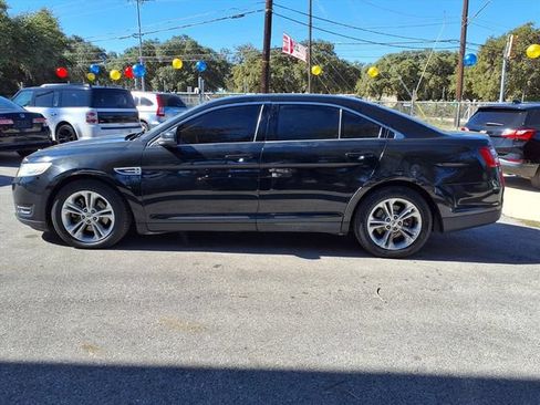 Used 2015 Ford Taurus SEL FWD image 4
