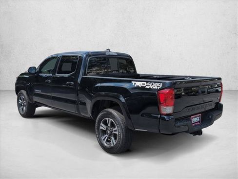 Used 2016 Toyota Tacoma TRD Sport w/ Towing Package AWD/4WD image 8
