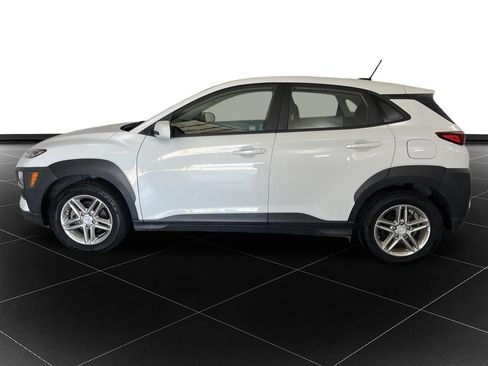 Used 2021 Hyundai Kona SE FWD image 2