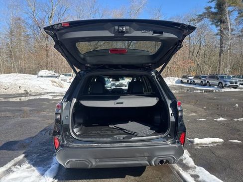 Used 2025 Subaru Forester Limited AWD/4WD image 11