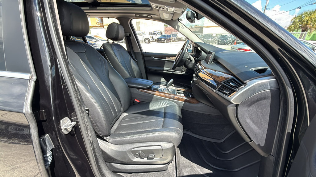 Used 2015 BMW X5 xDrive35i AWD/4WD image 43