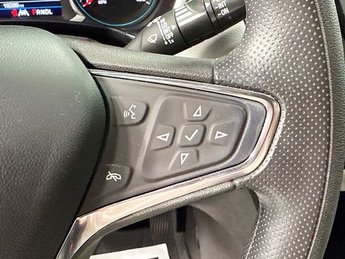 Used 2023 Chevrolet Equinox LT image 34