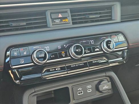 New 2025 Honda Pilot Black Edition image 22