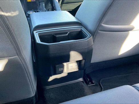 Used 2025 Toyota Tacoma TRD Sport w/ TRD Sport Upgrade Package image 30