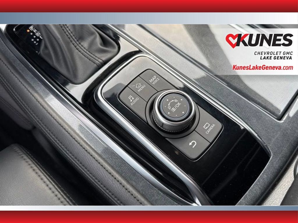 Used 2022 Nissan Armada SV w/ SV Appearance Package AWD/4WD image 28