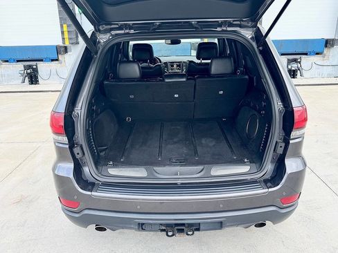 Used 2017 Jeep Grand Cherokee Trailhawk AWD/4WD image 21